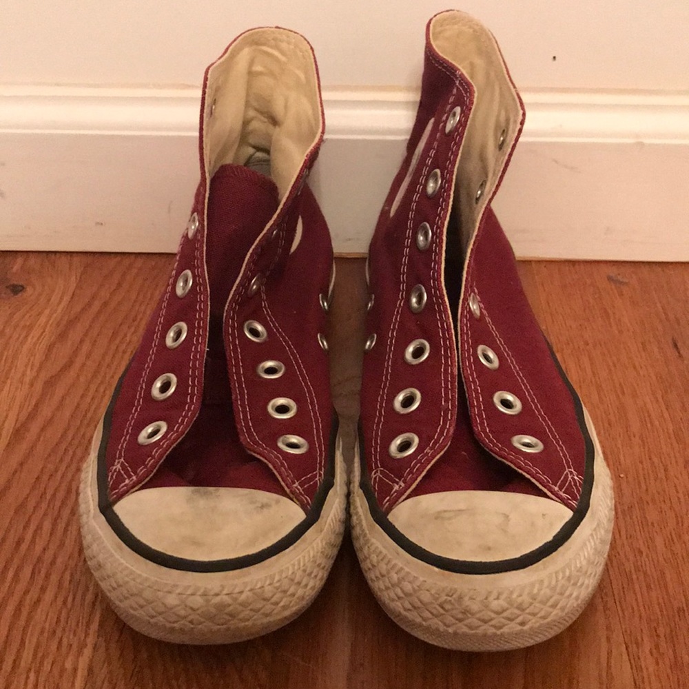Converse maroon size 7